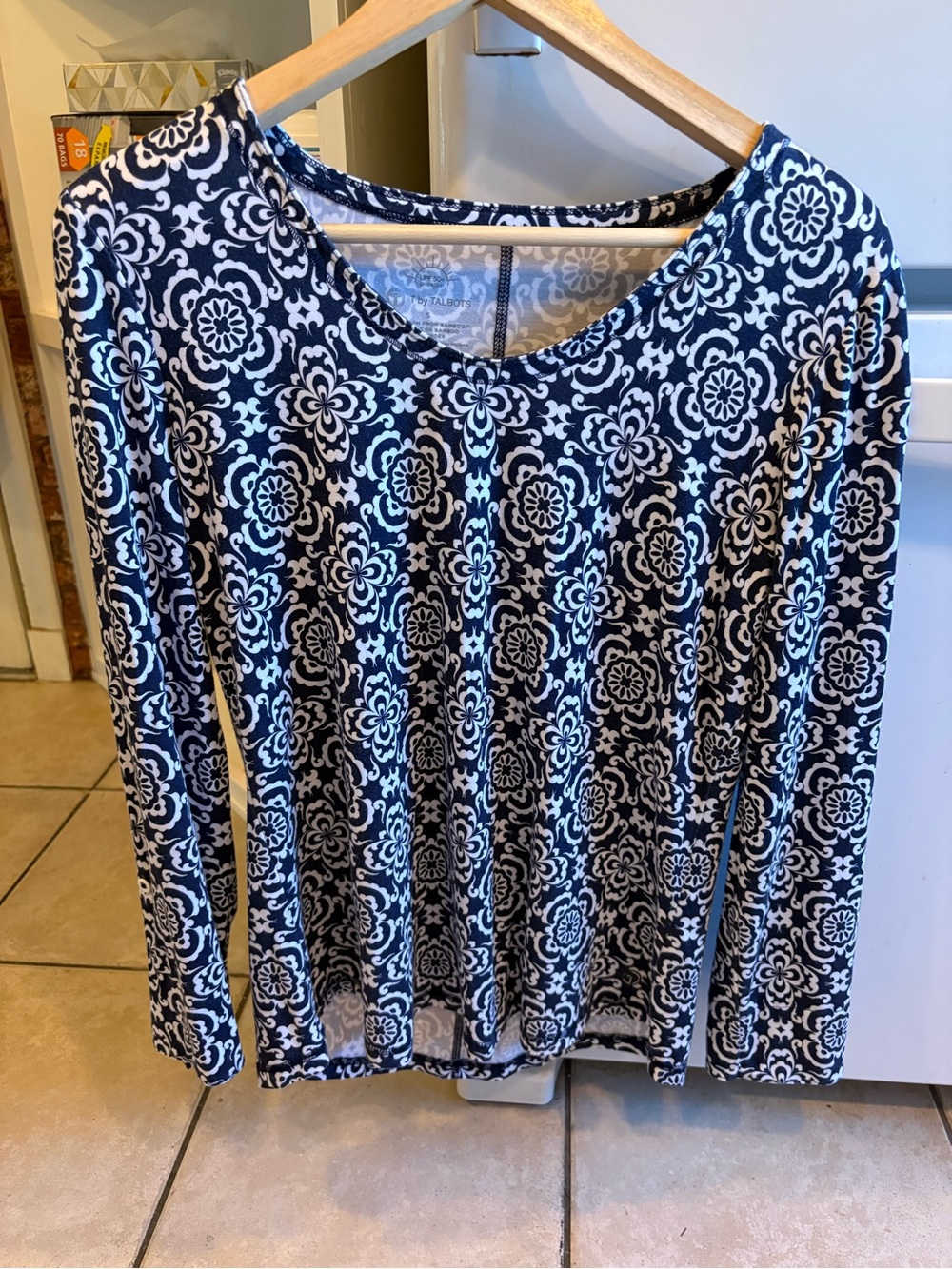 Upf 50+ Talbots sun size small Floral 3/4 Long-Sleeve Top